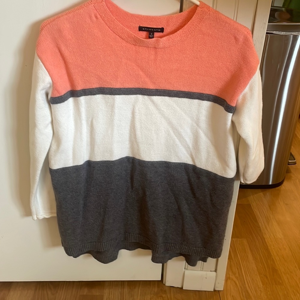 Sweater- like new